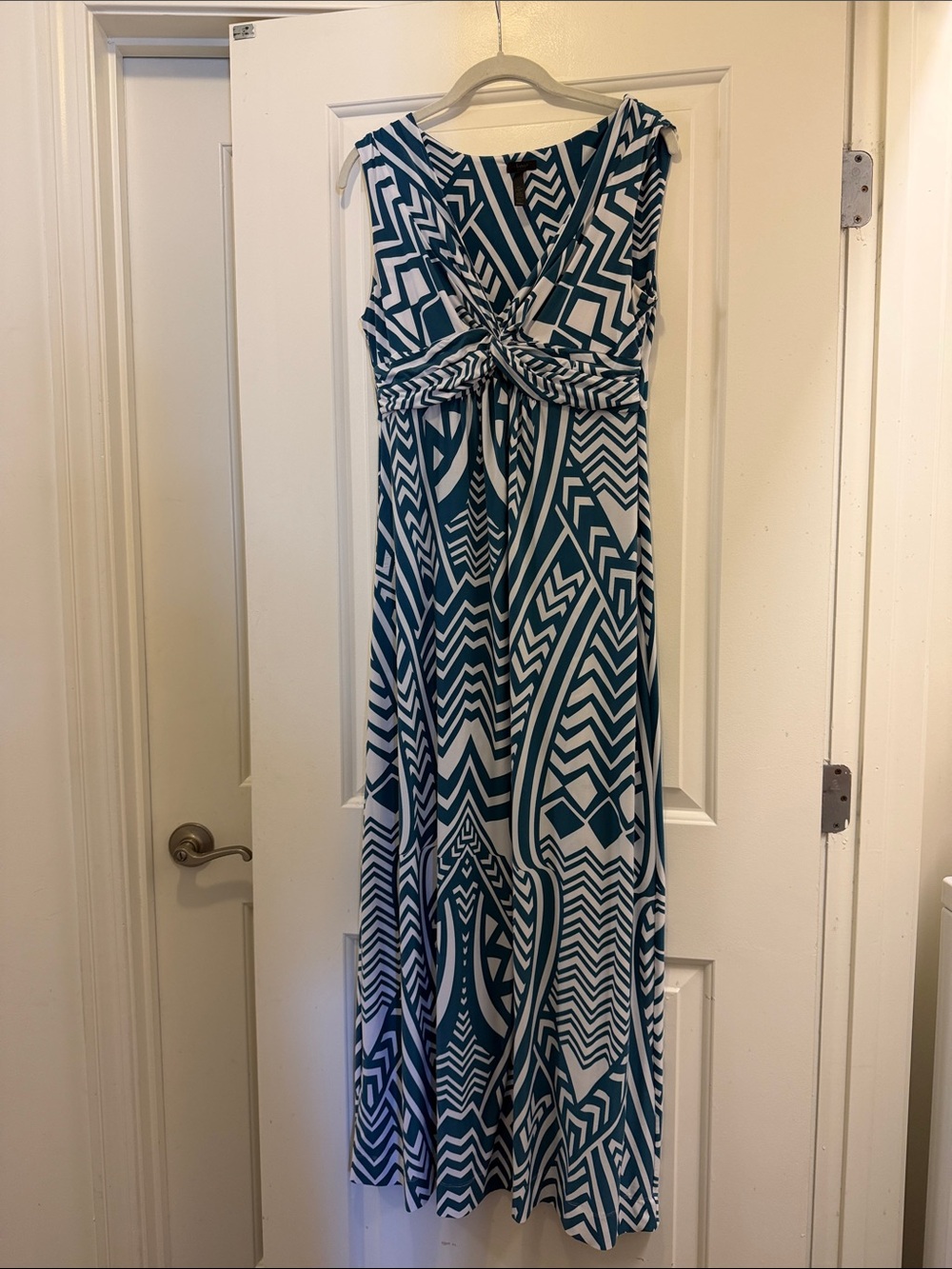Soma Sleeveless Teal and White Geometric Maxi Dress